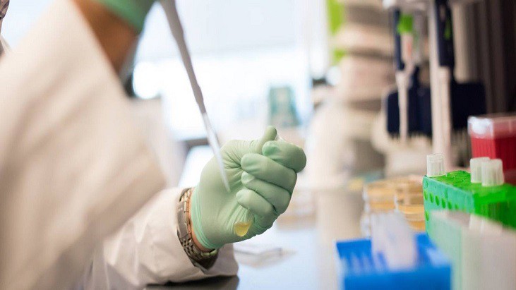 DNA HOSPITALAR - EUA aprovam a primeira terapia genética contra um tipo de cegueira