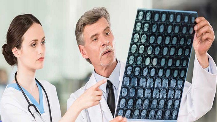 DNA HOSPITALAR - É possível tratar o AVC? Confira 5 mitos e verdades sobre a doença